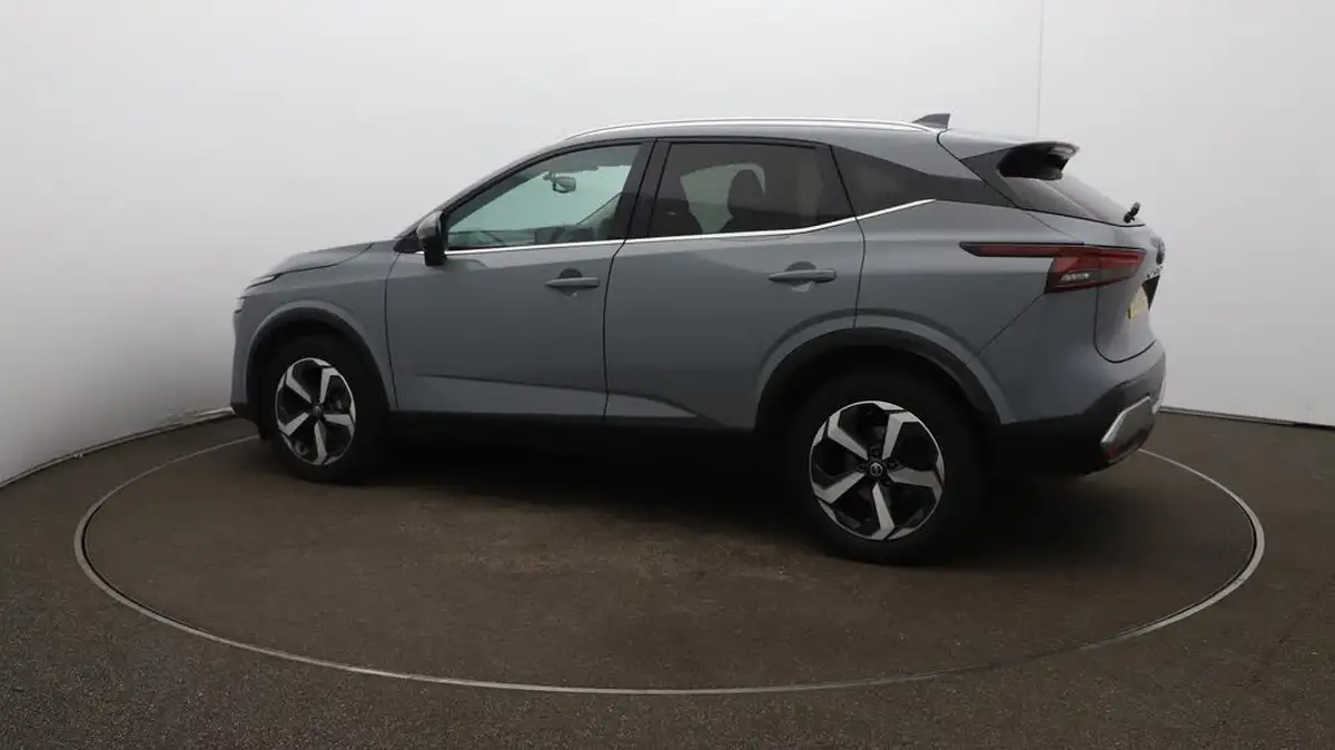2021-nissan-qashqai-13-dig-t-premiere-edition-140ps-big-33