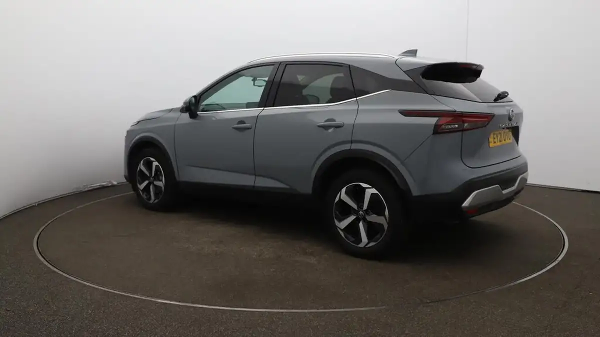 2021-nissan-qashqai-13-dig-t-premiere-edition-140ps-big-9