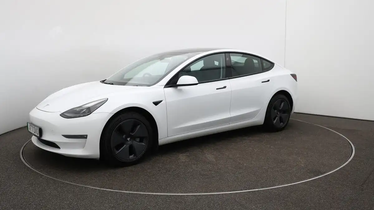2021-tesla-model-3-e-long-range-awd-big-68