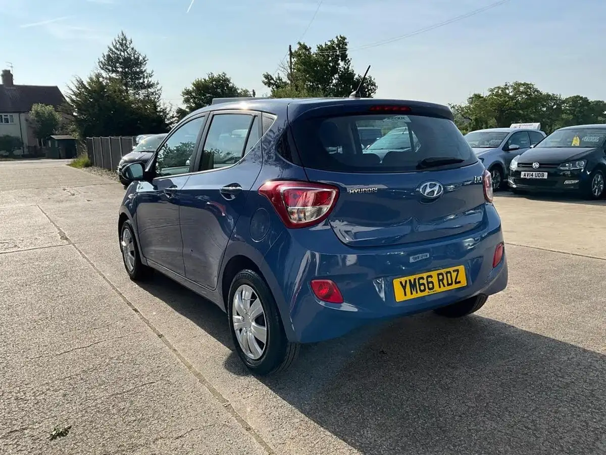 2017-hyundai-i10-10-se-big-13