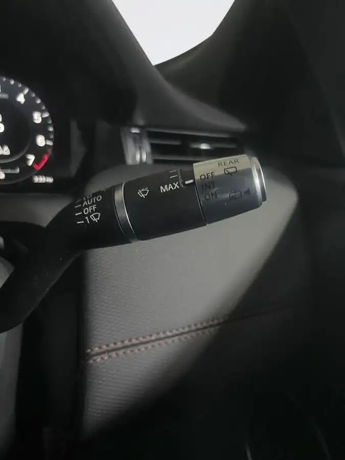 2021-land-rover-discovery-sport-15-p300e-r-dynamic-se-big-21