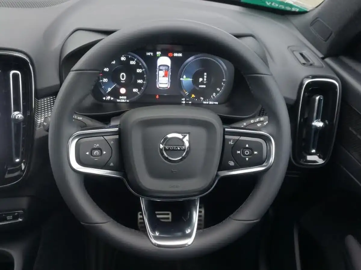 2021-volvo-xc40-15-t5-r-design-262bhp-big-6
