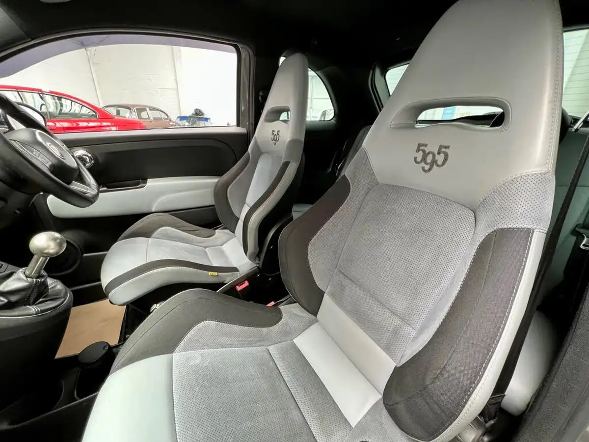 2012-abarth-595-big-25