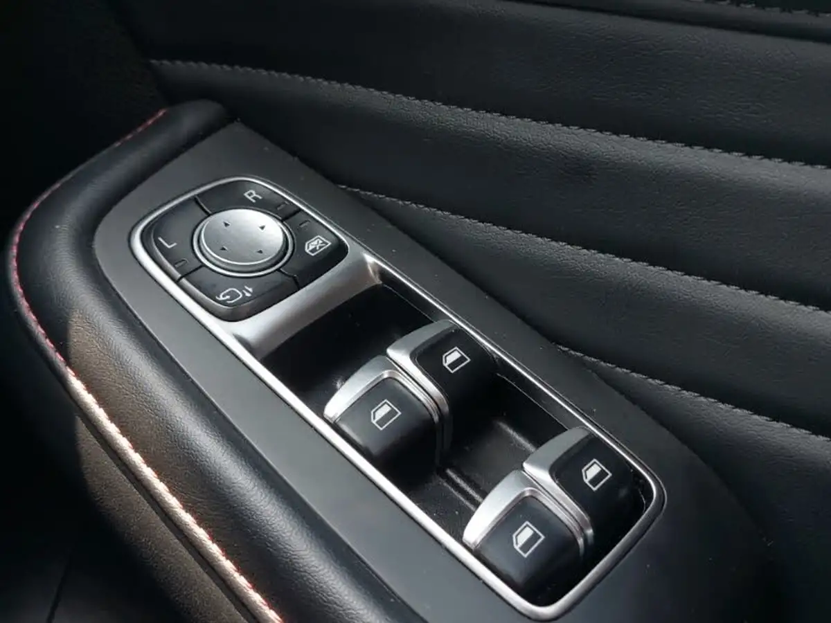 2023-mg-hs-15t-gdi-trophy-258ps-plug-in-hybrid-auto-big-14