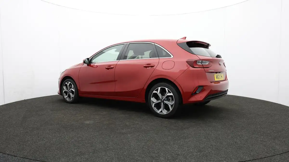 2021-kia-ceed-16crdi-3-48v-mhev-hatchback-big-76