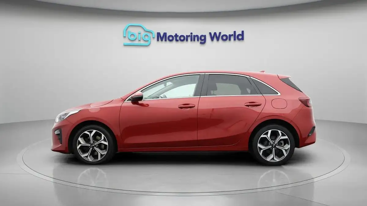 2021-kia-ceed-16crdi-3-48v-mhev-hatchback-big-4