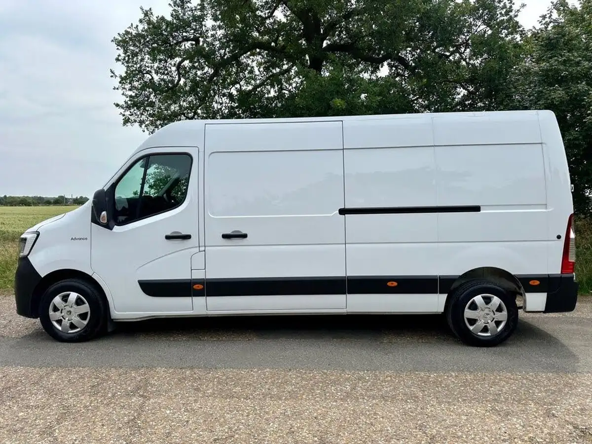 2023-renault-master-23dci-lm35-135-advance-eu6d-panel-big-10