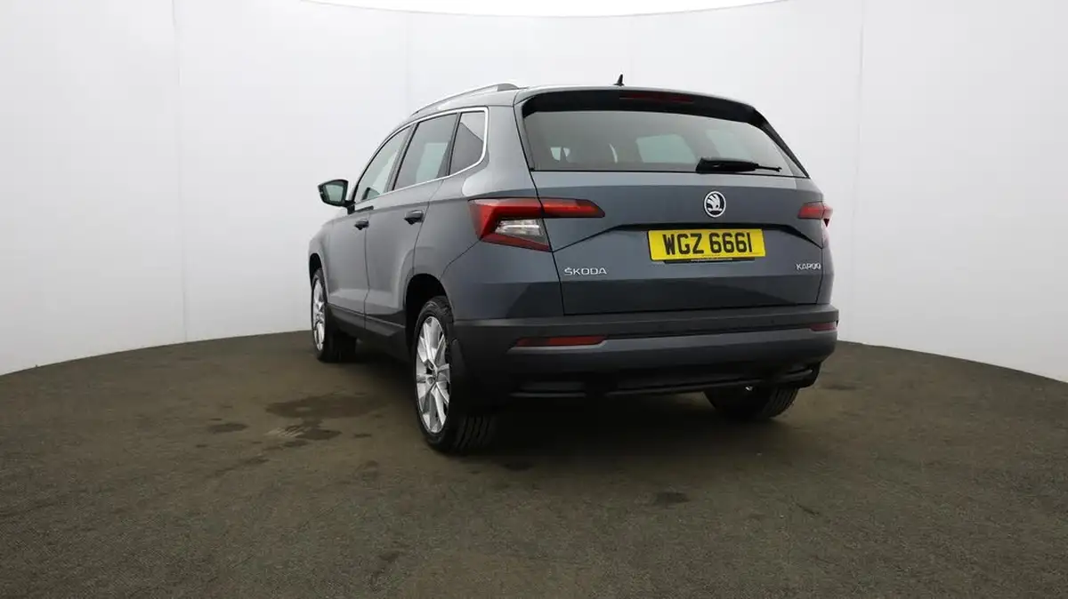 2019-skoda-karoq-15-tsi-se-l-dsg-big-35