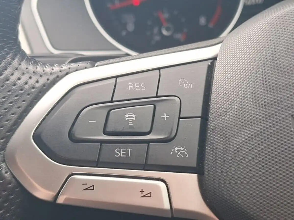 2022-volkswagen-passat-15-tsi-r-line-saloon-4d-dsg-big-13