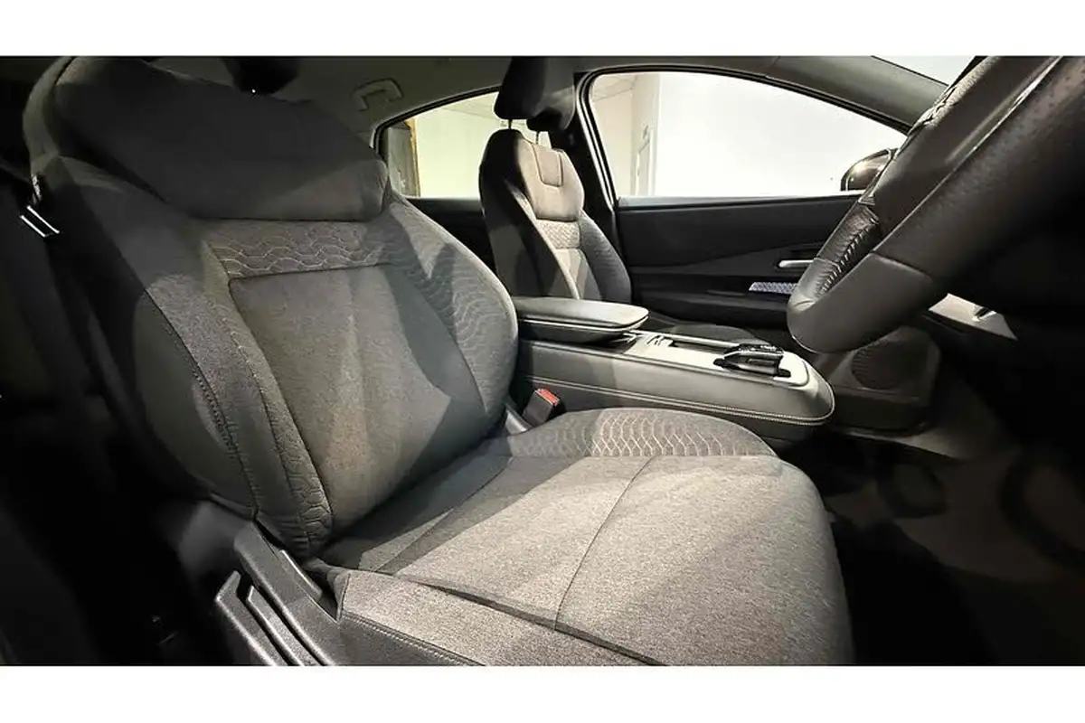 2024-nissan-ariya-e-engage-178kw-22kw-charger-big-44