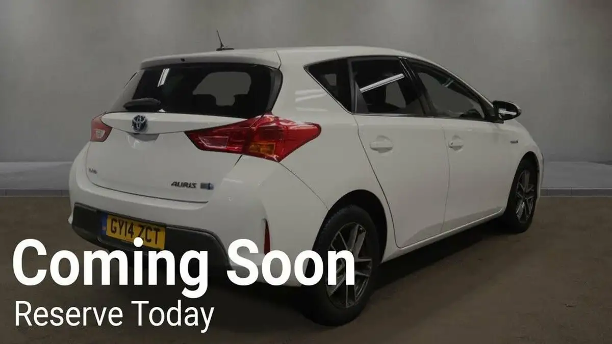 2014-toyota-auris-18-vvt-i-hsd-icon-plus-hatchback-big-3