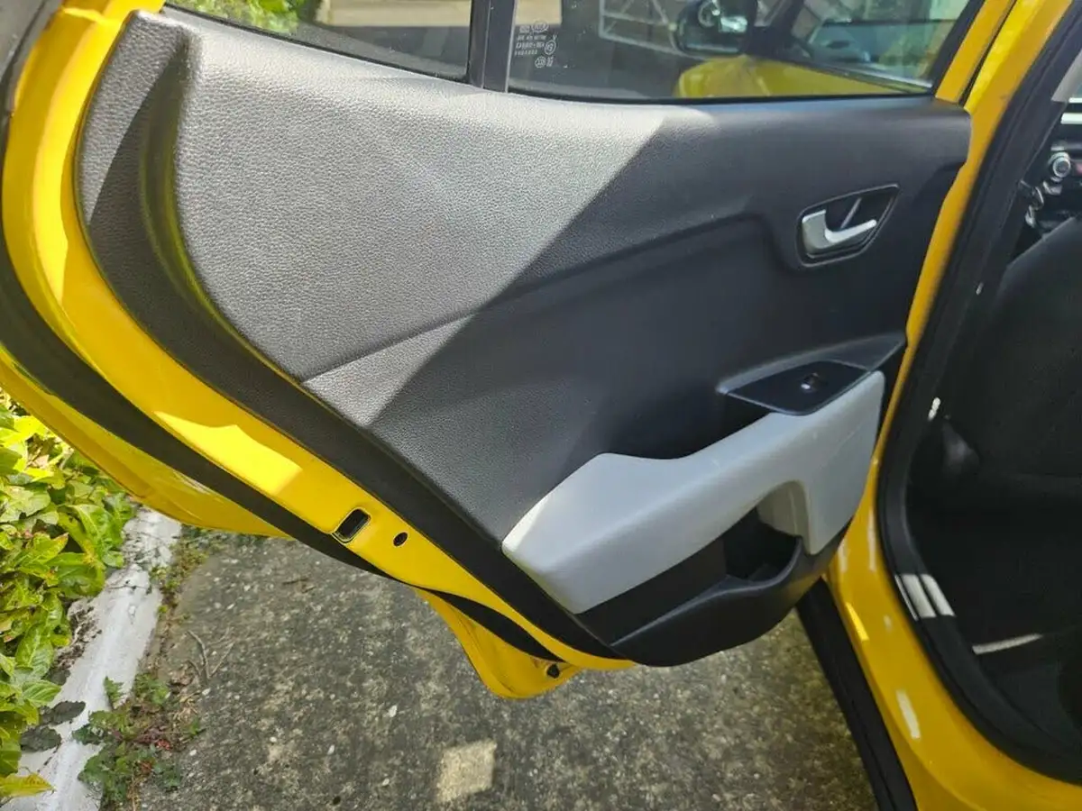 2019-kia-stonic-10-t-gdi-4-big-34