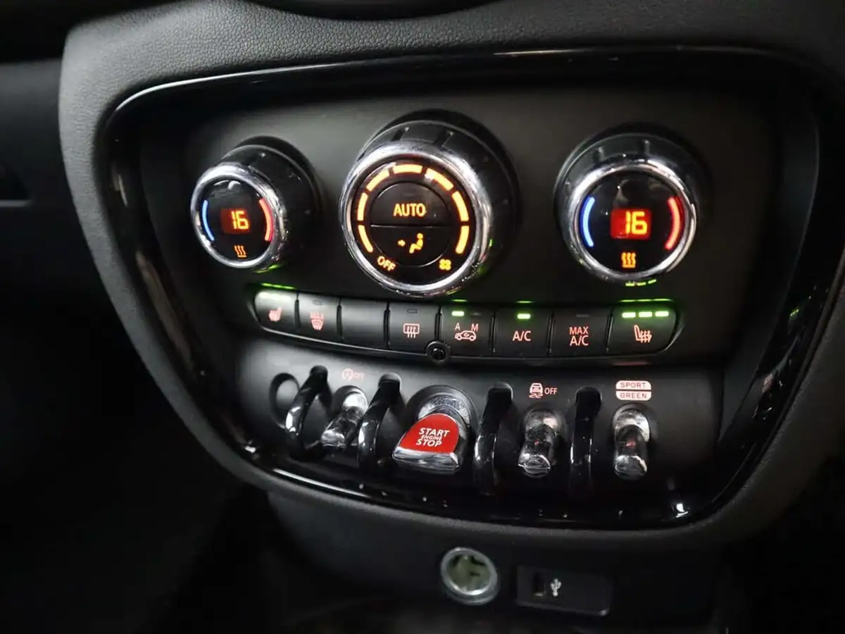 2018-mini-clubman-15-cooper-ss-big-17
