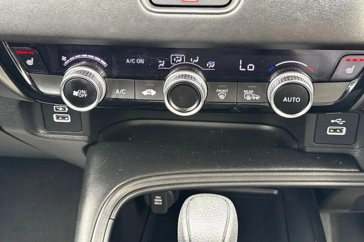 2024-honda-hr-v-15-i-mmd-elegance-big-13