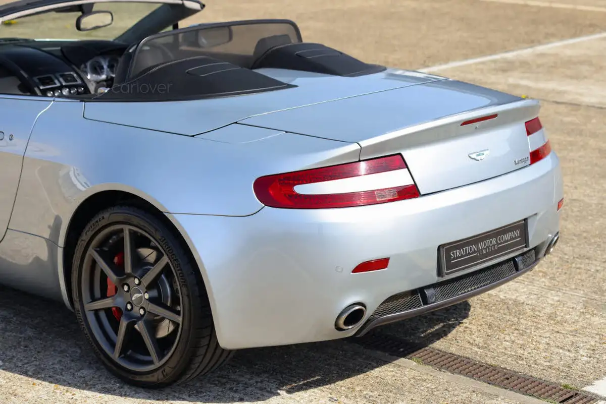 2009-aston-martin-vantage-43-convertible-sportshift-big-30
