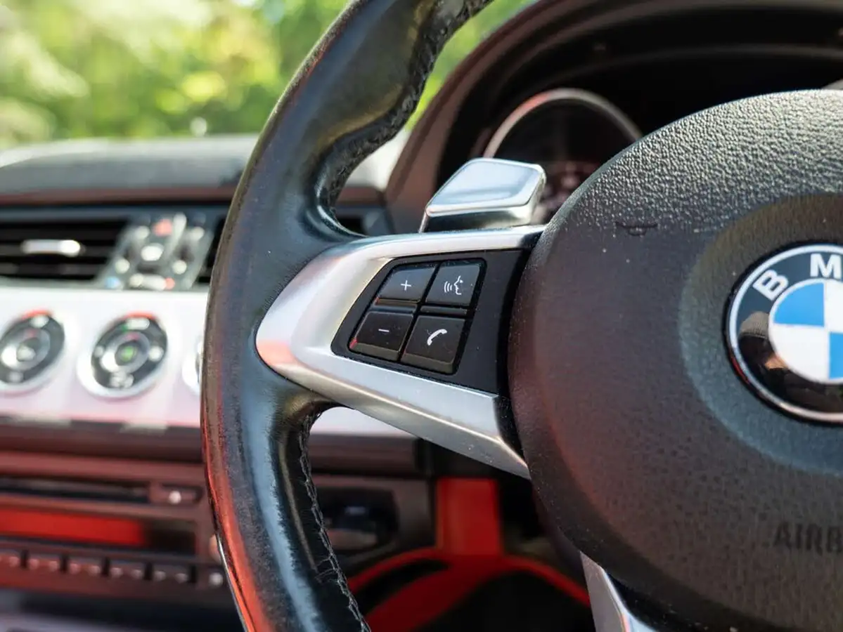 2009-bmw-z4-30-sdrive35i-big-20