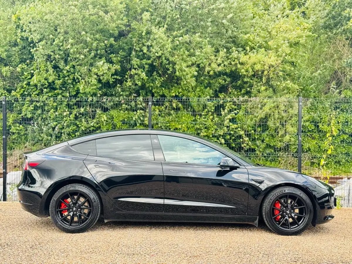 2021-tesla-model-3-e-long-range-awd-big-9