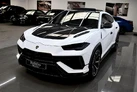 2023-lamborghini-urus-40-no-trim-small-3