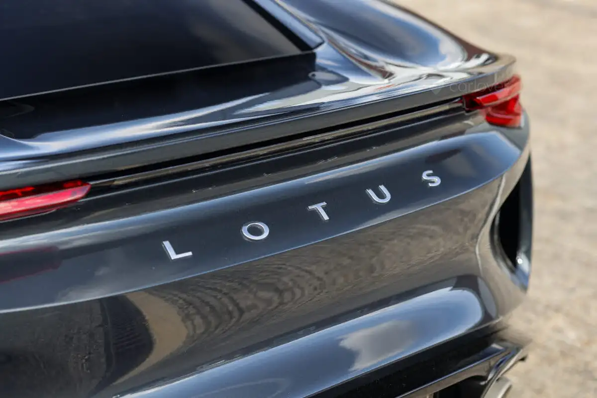 2023-lotus-emira-35-first-edition-v6-big-18