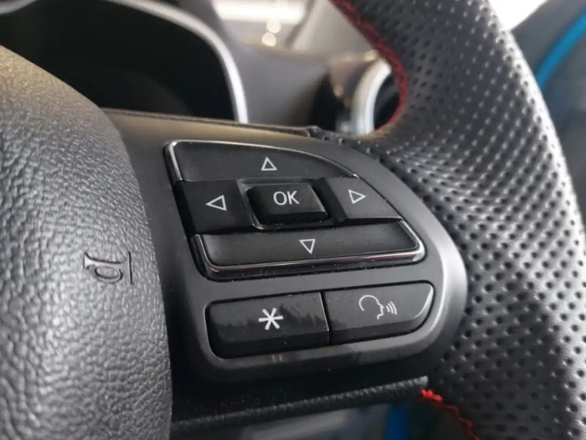 2024-mg-zs-suv-10t-gdi-exclusive-big-15