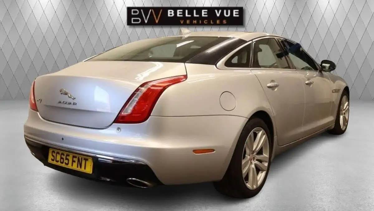 2015-jaguar-xj-series-30td-xj-premium-luxury-swb-auto-big-1