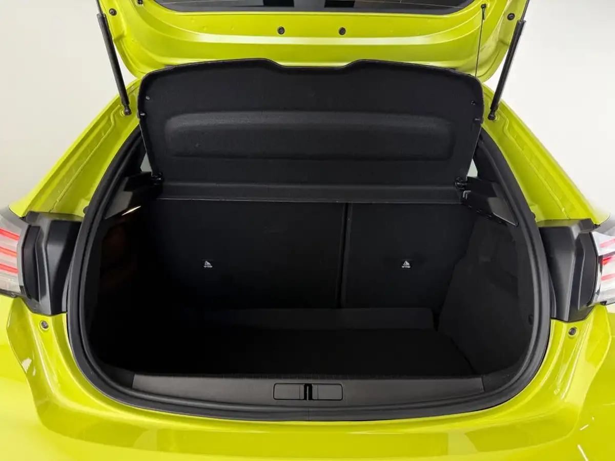 2024-peugeot-208-12-puretech-allure-big-11