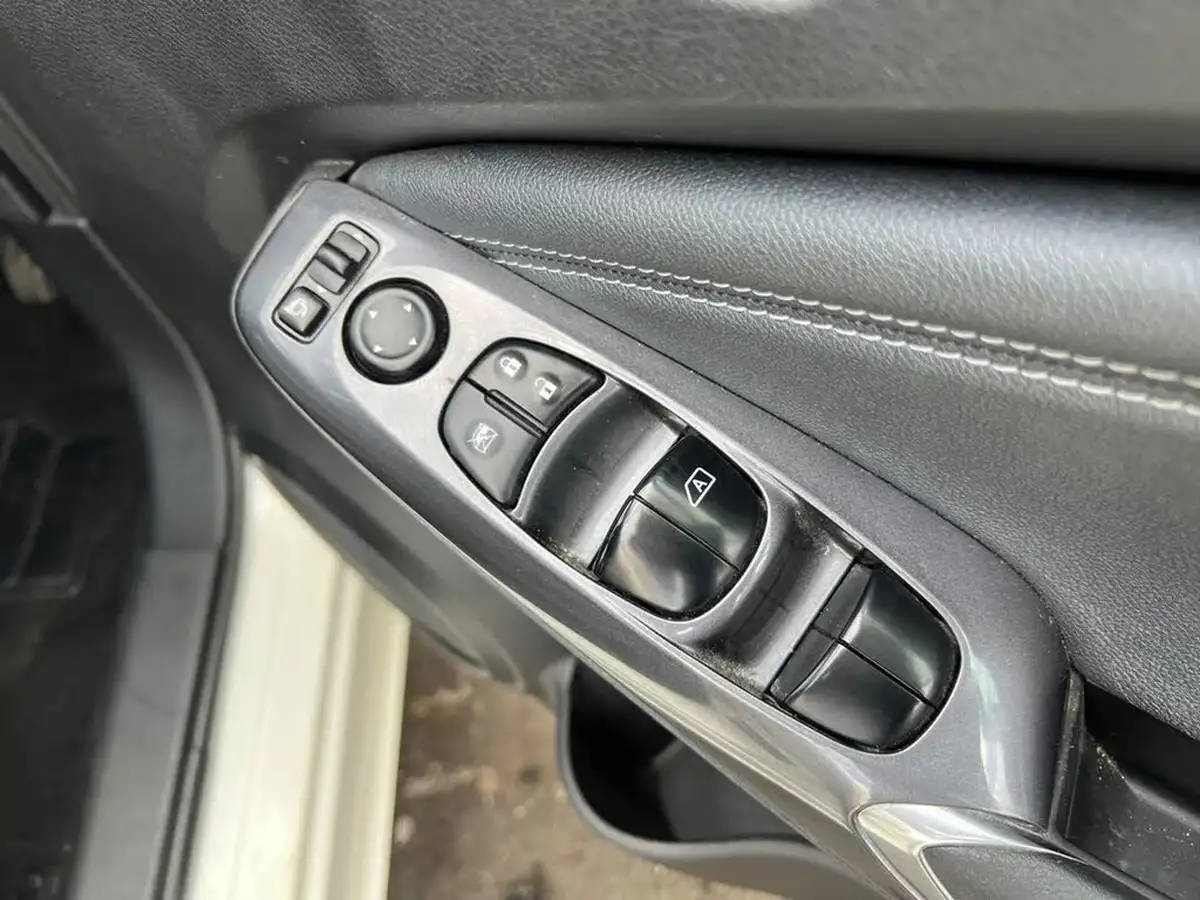 2022-nissan-juke-10-dig-t-n-connecta-big-21