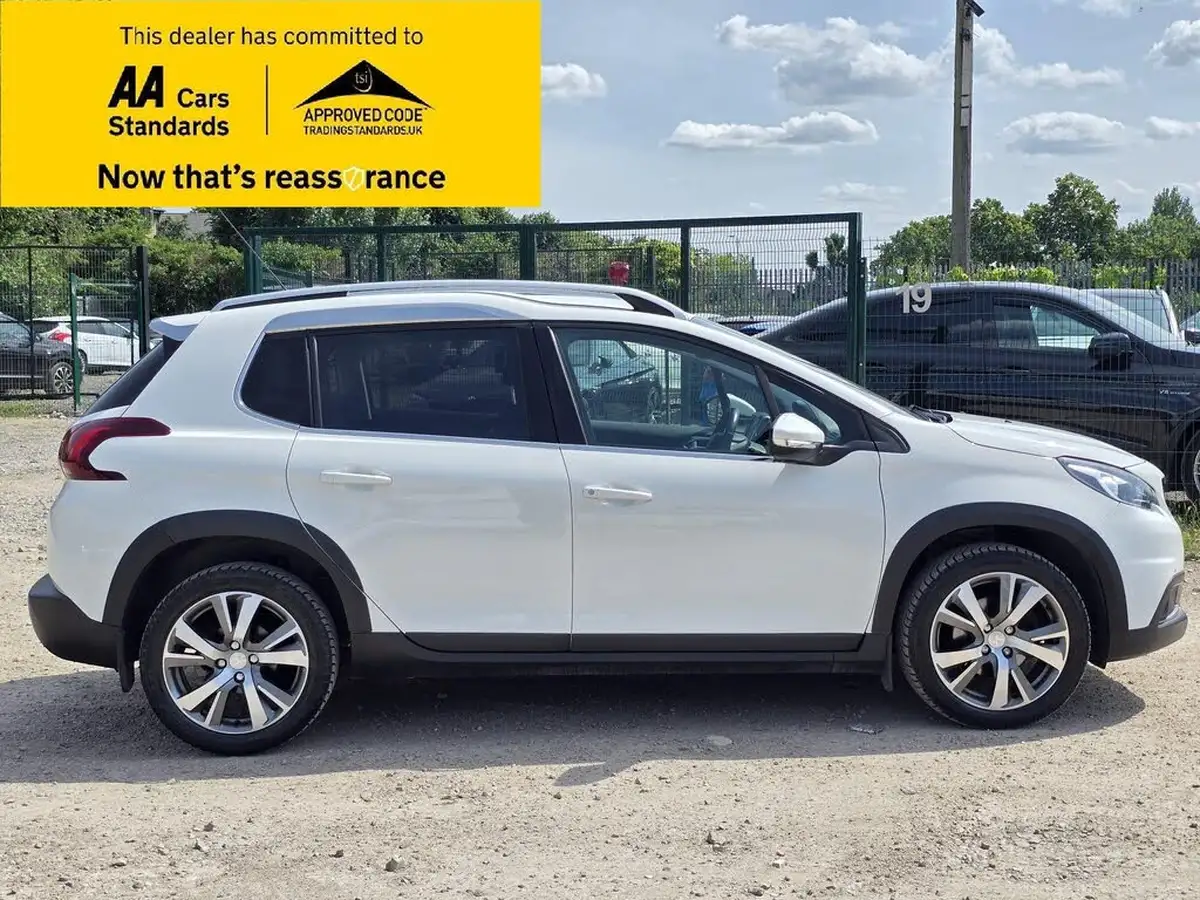2019-peugeot-2008-suv-12-puretech-allure-110bhp-eat6-big-15
