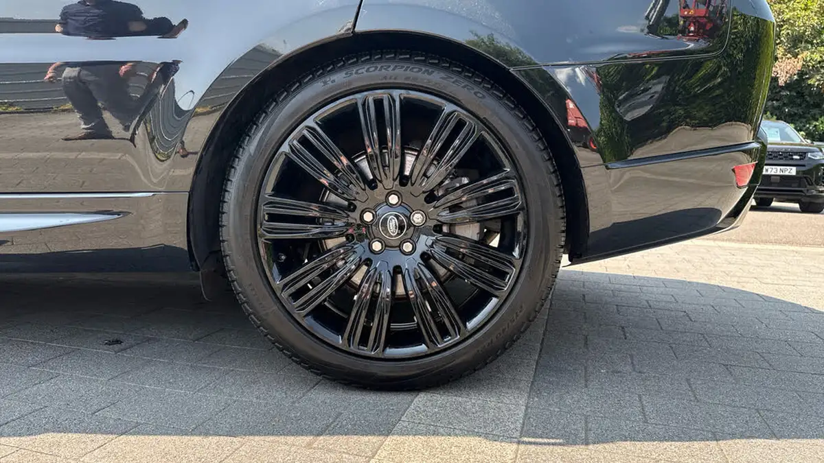 2022-land-rover-range-rover-sport-30-d300-hse-dynamic-black-big-7