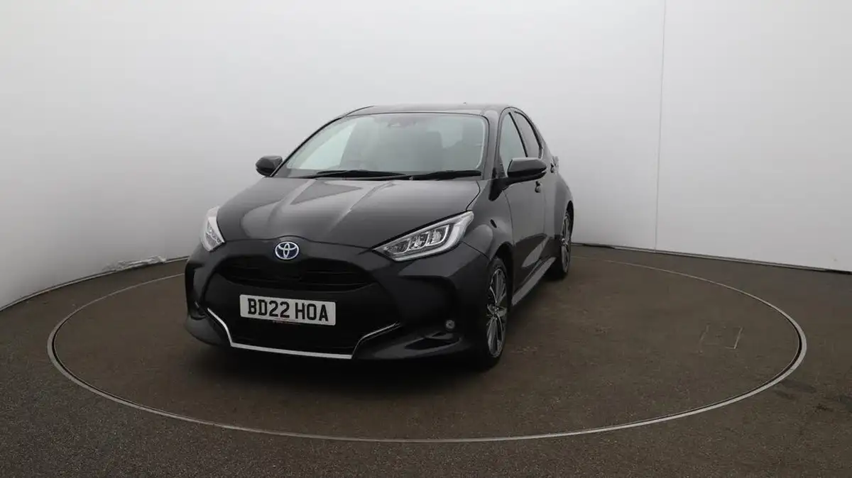 2022-toyota-yaris-15-vvt-i-excel-big-38