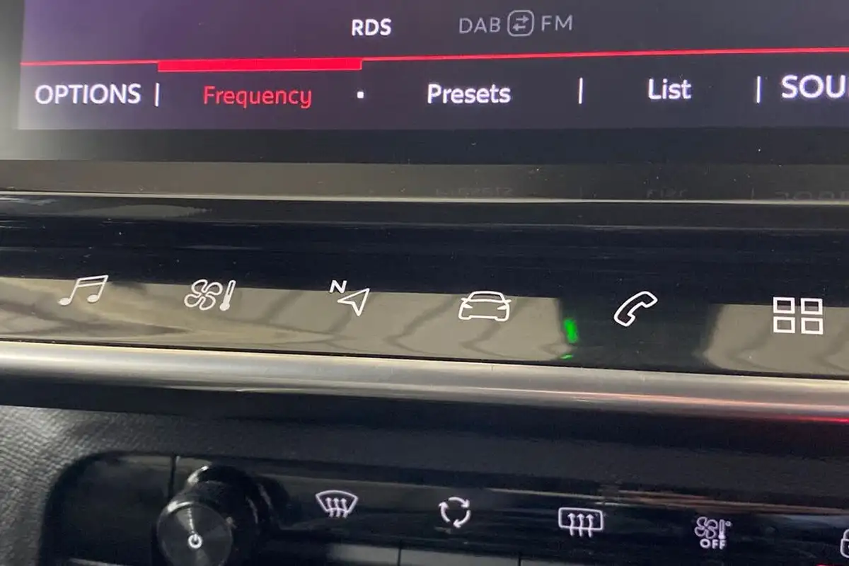 2019-citroen-c5-aircross-12-puretech-flair-big-30