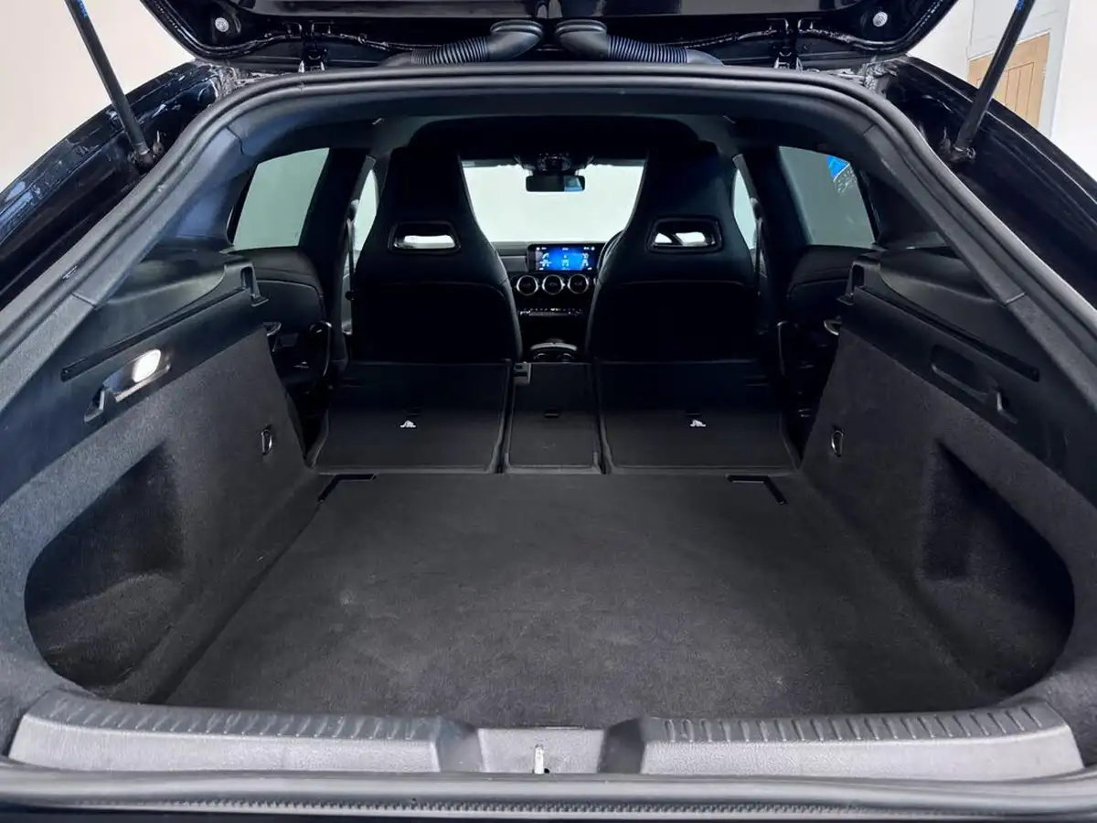 2022-mercedes-benz-cla-13-cla-200-amg-line-shooting-brake-5d-big-13