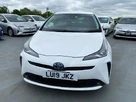 2019-toyota-prius-small-10