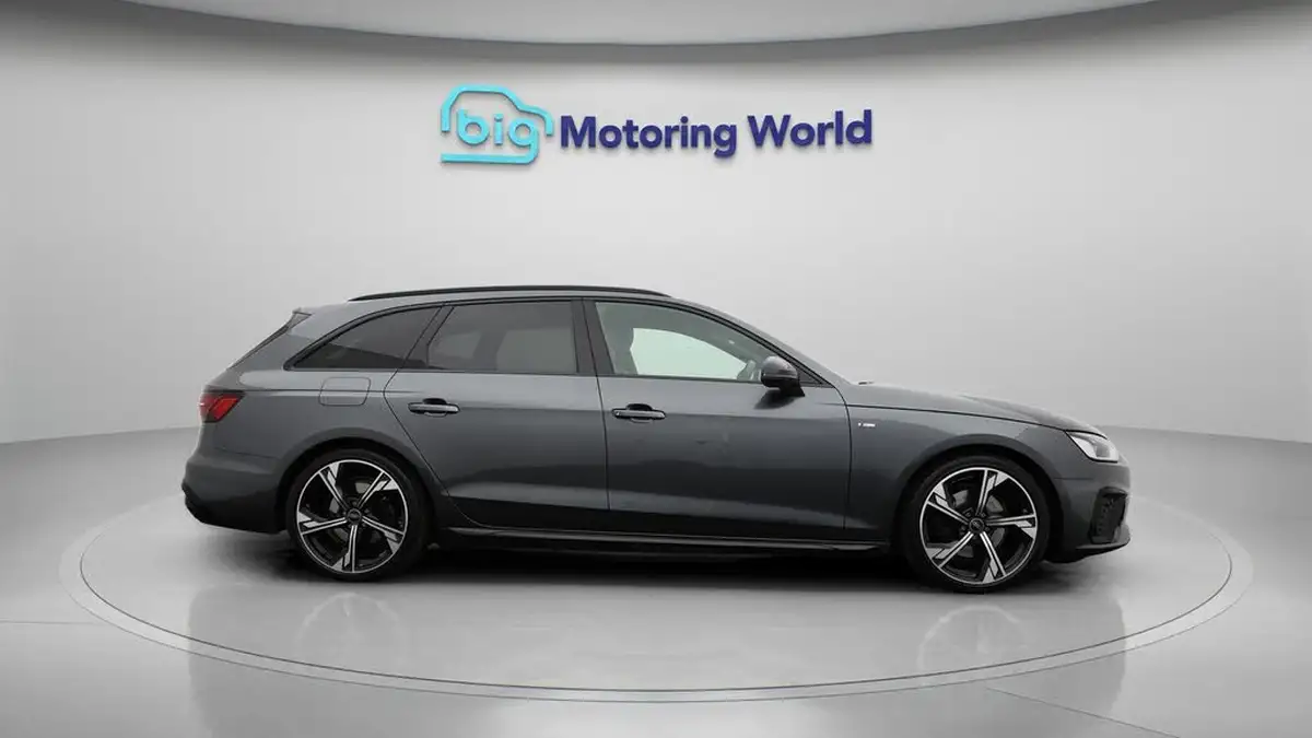 2023-audi-a4-avant-20-35-tdi-black-edition-big-8
