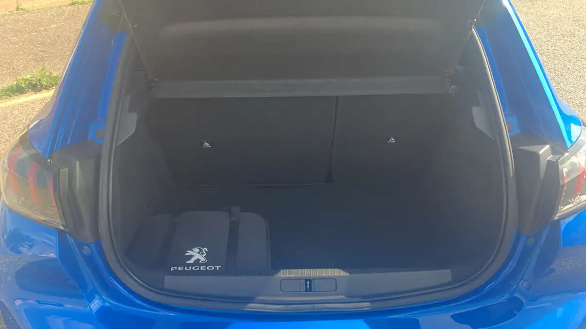 2022-peugeot-208-e-gt-136bhp-50kwh-big-18