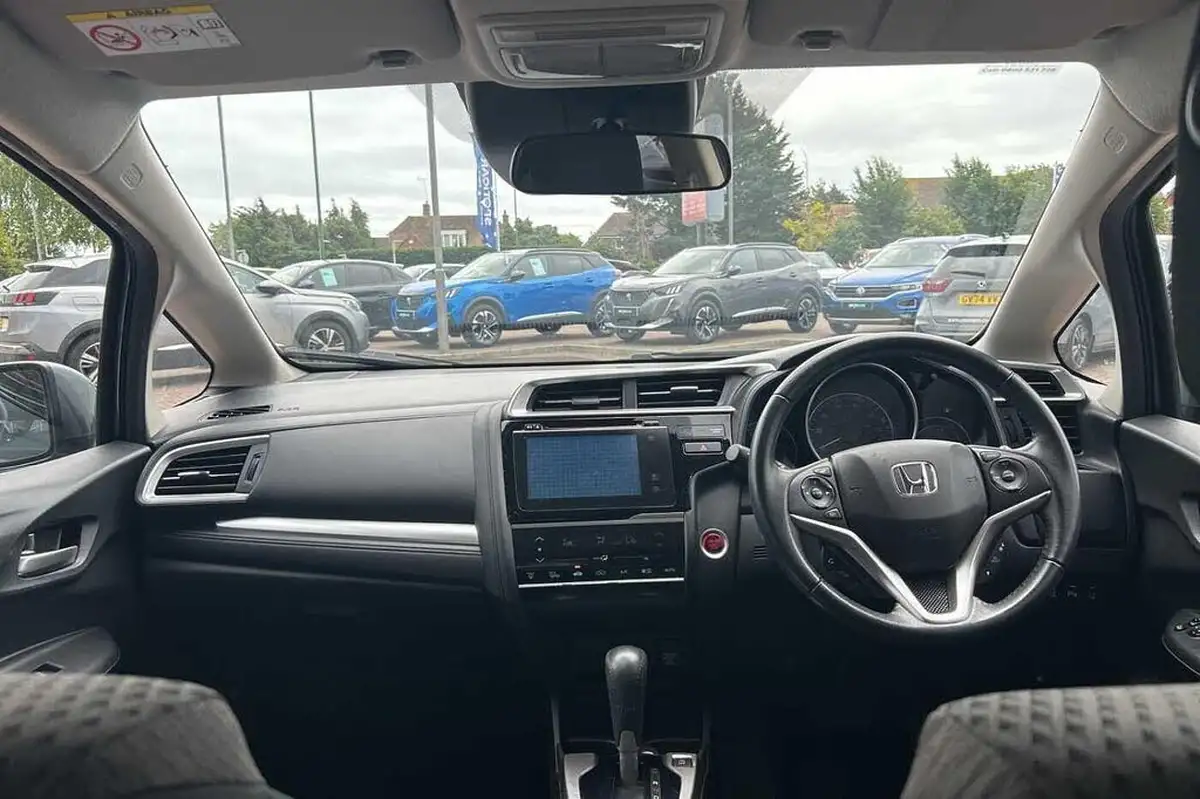 2019-honda-jazz-13-i-vtec-ex-cvt-big-3