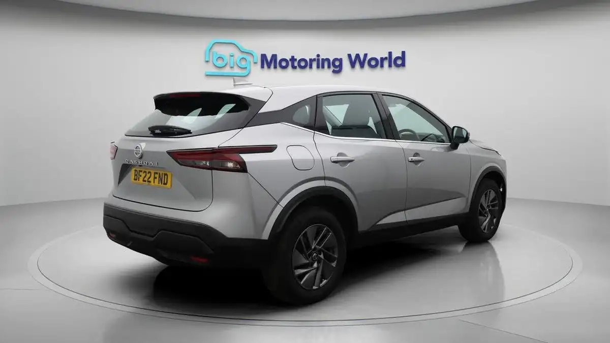 2022-nissan-qashqai-13-dig-t-acenta-premium-140ps-big-7