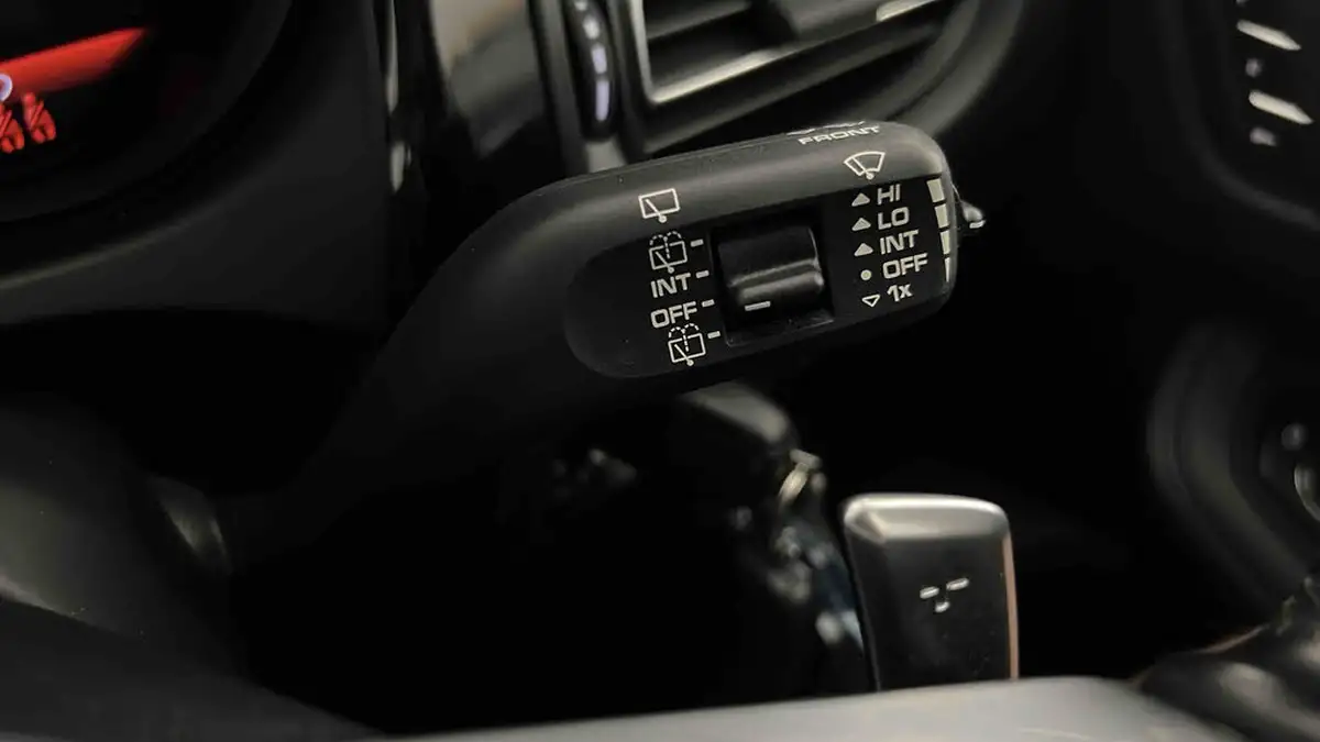 2020-porsche-macan-30-v6-s-big-38