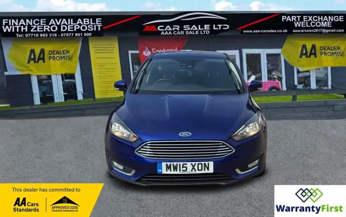 2015-ford-focus-10-titanium-t-125ps-hatchback-big-5