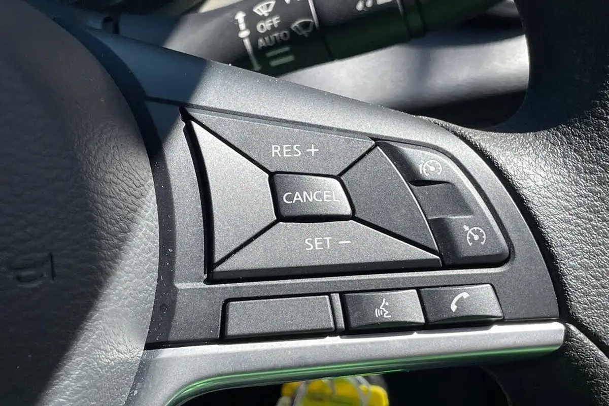 2020-nissan-micra-10-ig-t-n-tec-big-38
