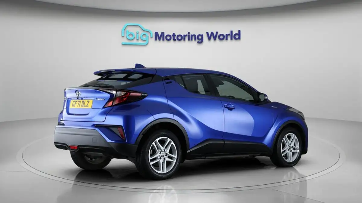 2021-toyota-c-hr-18-vvt-i-icon-big-7