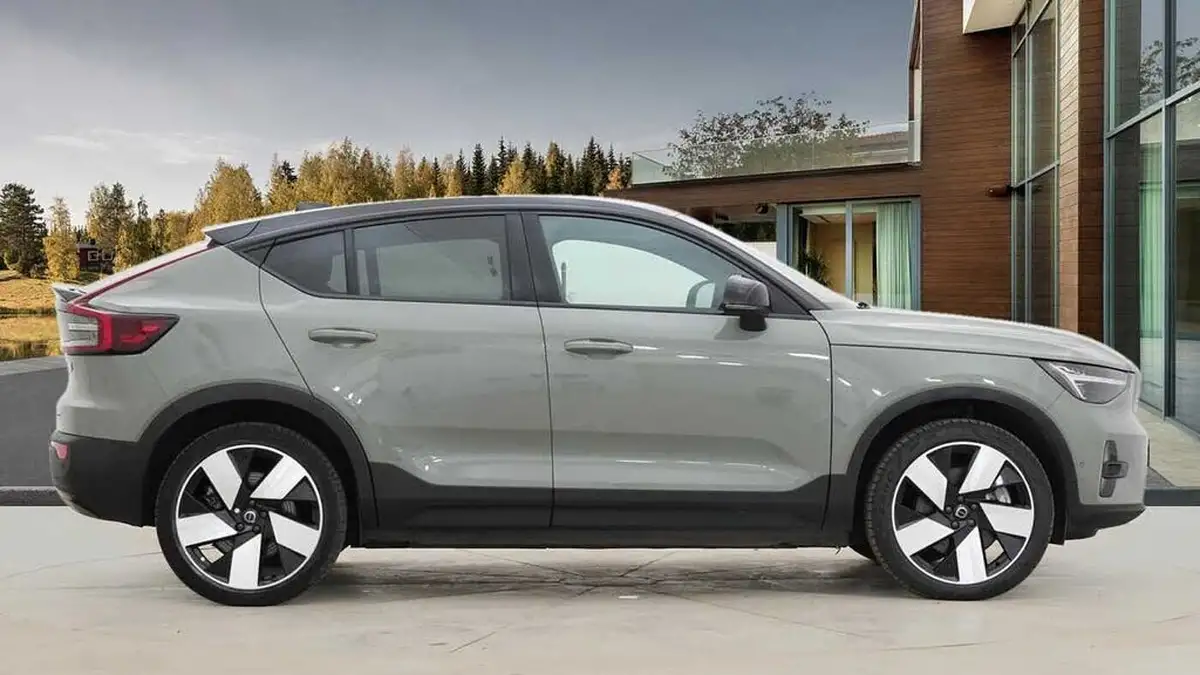 2022-volvo-c40-e-twin-recharge-pro-big-4