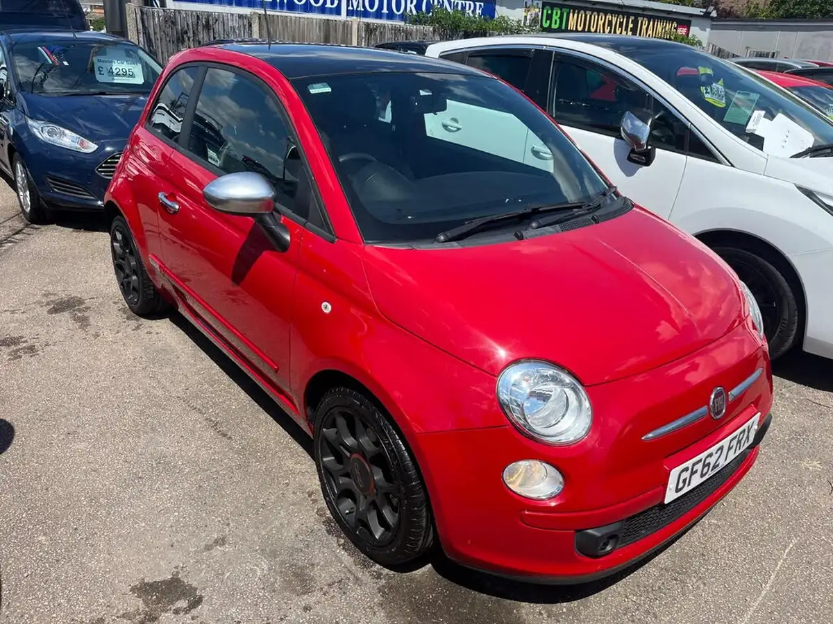2012-fiat-500-09-street-big-0