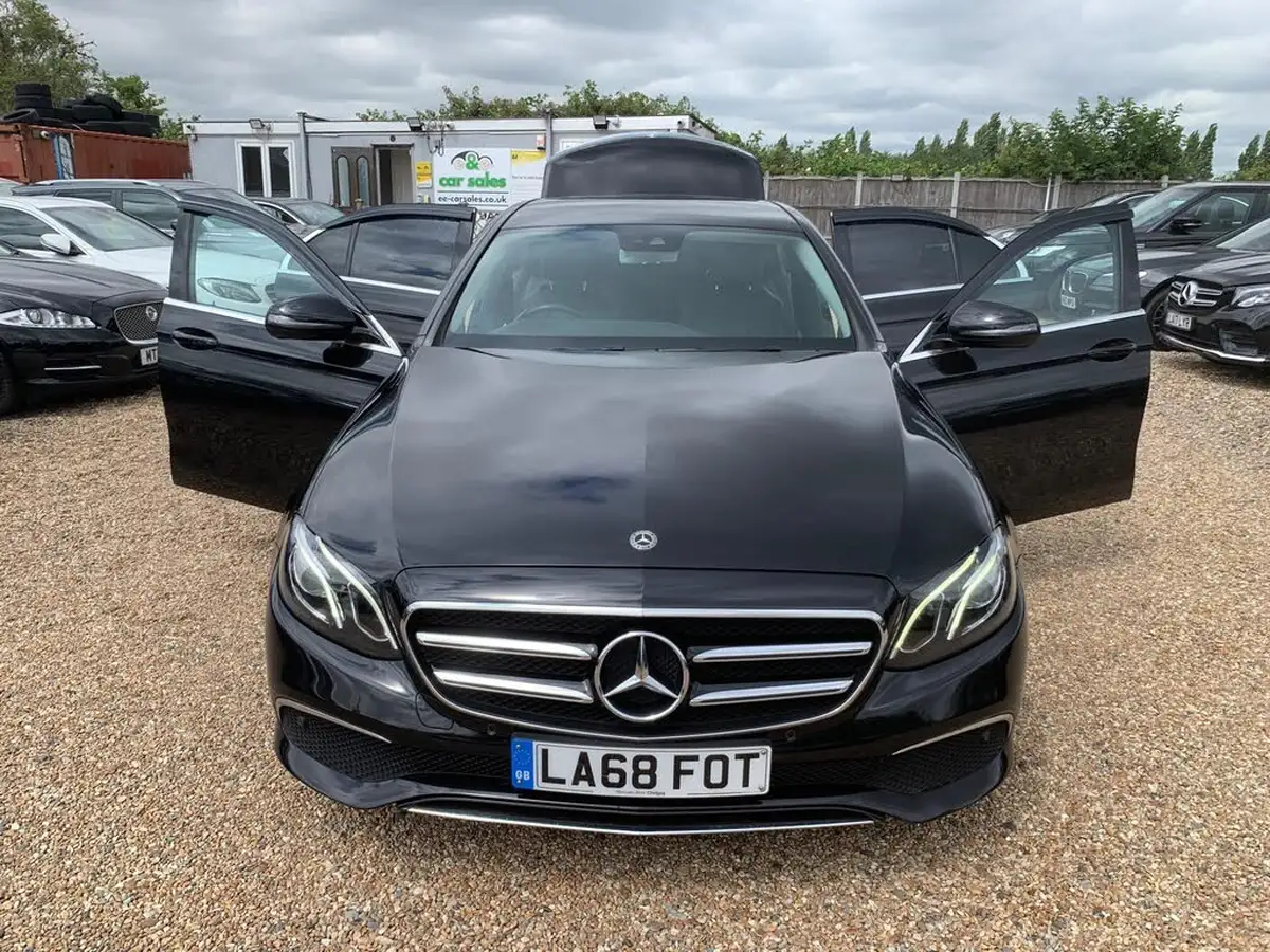 2019-mercedes-benz-e-class-20d-e220d-se-ss-saloon-4d-big-54