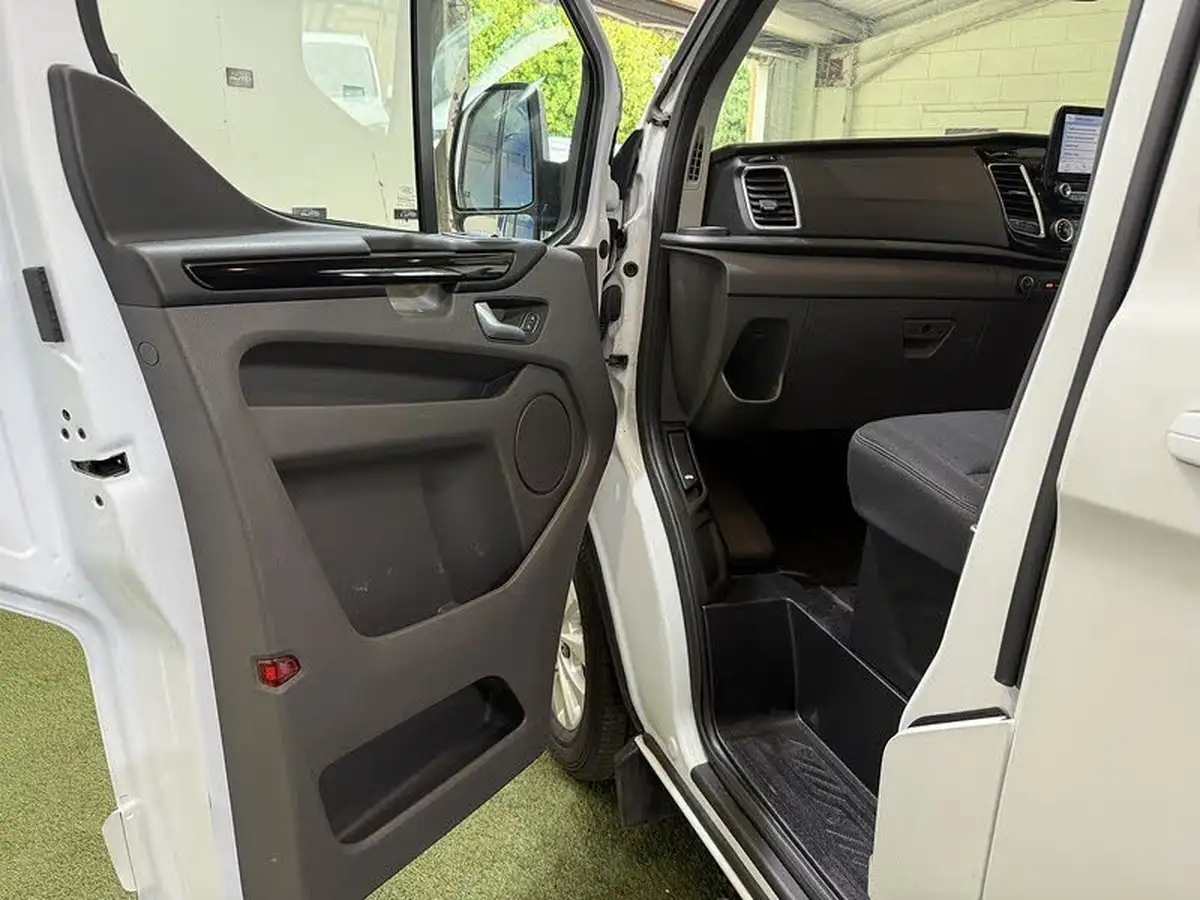 2020-ford-transit-custom-20tdci-300-l1h1-limited-130pseu6dt-panel-van-big-39