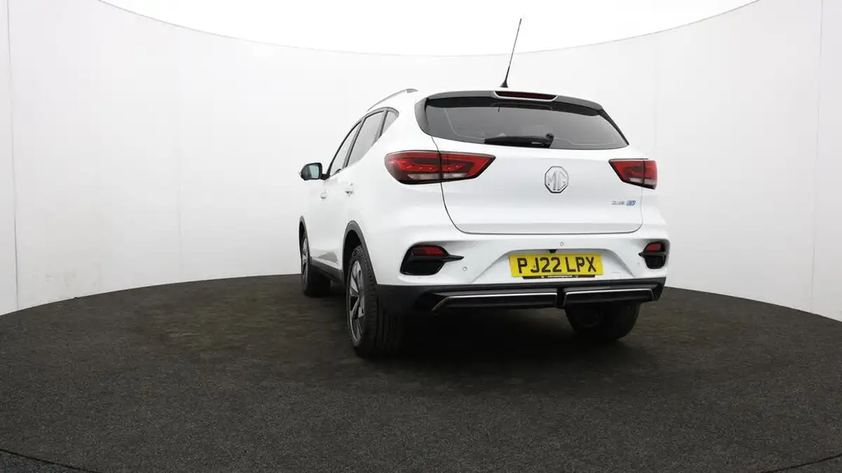 2022-mg-zs-suv-e-trophy-ev-156ps-long-range-big-11