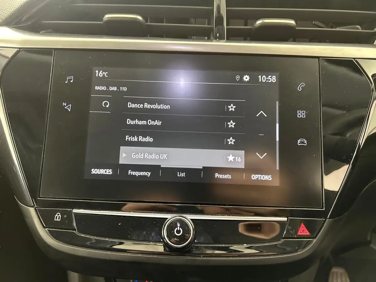 2021-vauxhall-corsa-12i-elite-big-22