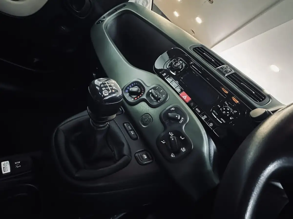 2015-fiat-panda-09-4x4-big-11