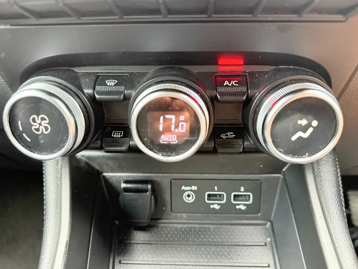 2021-renault-zoe-e-gt-line-big-25