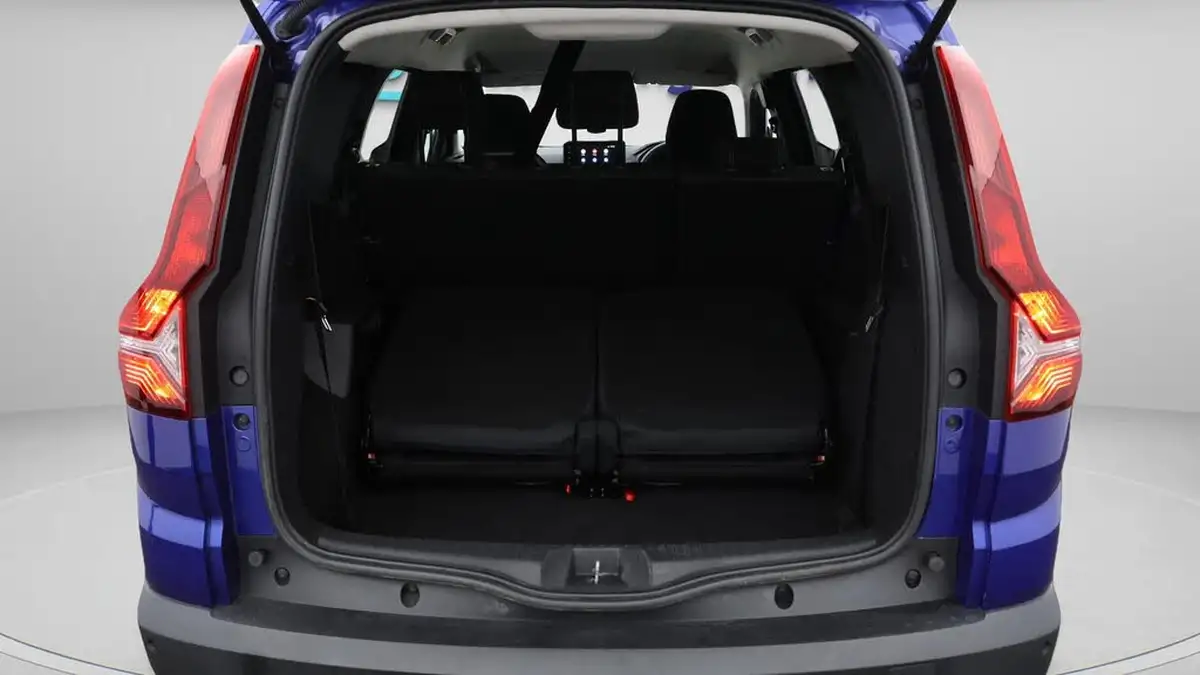 2022-dacia-jogger-10-tce-comfort-big-17